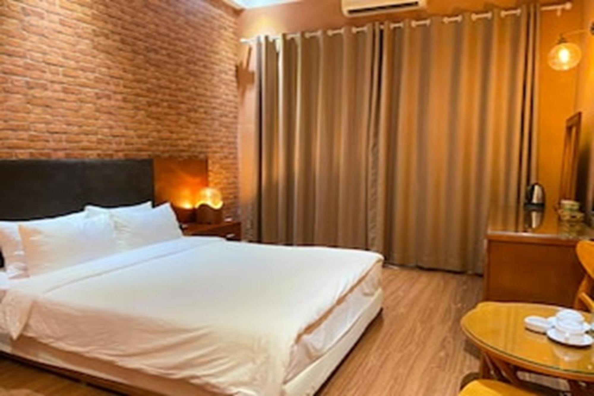 Super Oyo Capital O 1173 Le Grand Hanoi Hotel - The Ruby Екстериор снимка