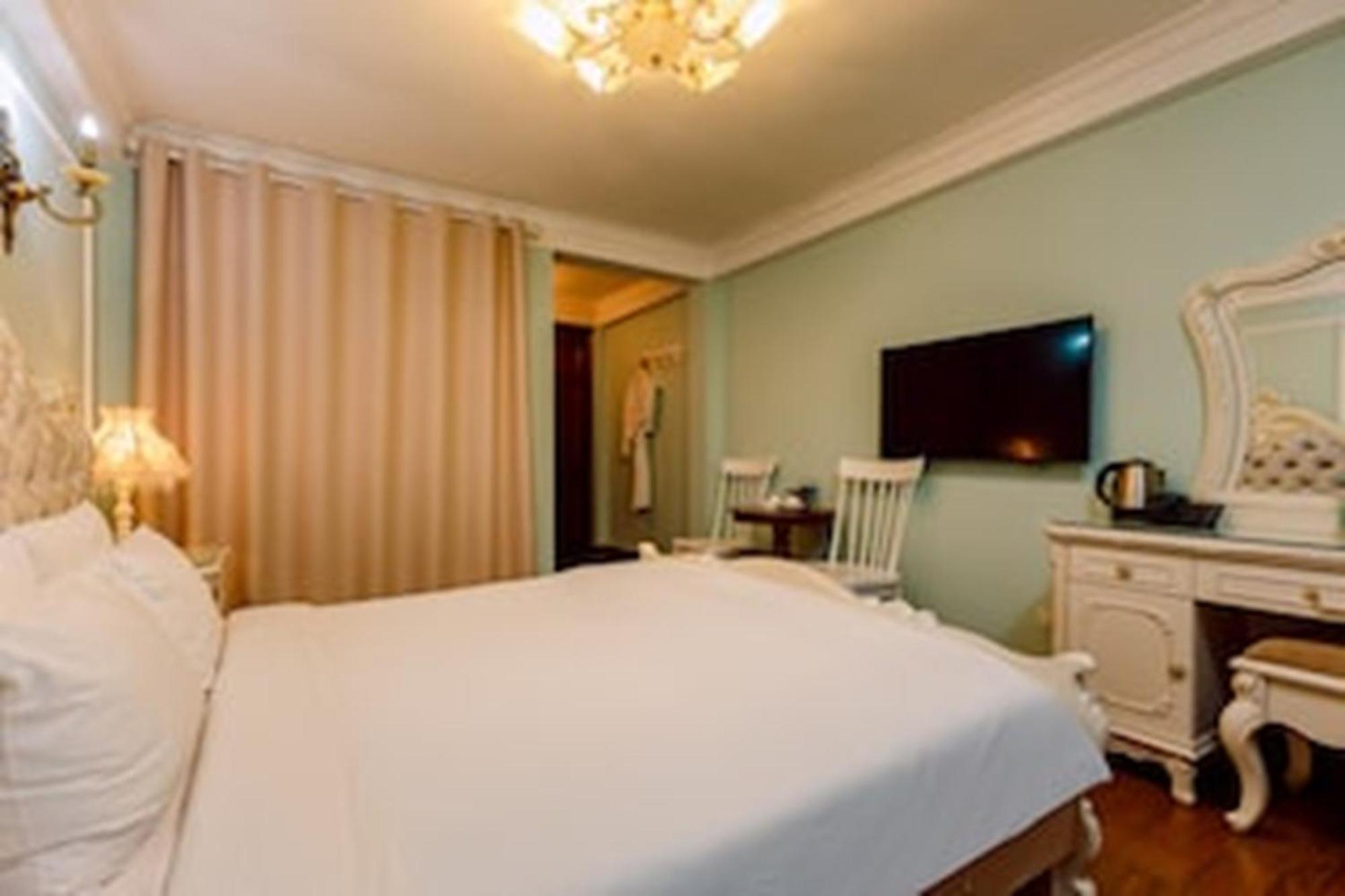 Super Oyo Capital O 1173 Le Grand Hanoi Hotel - The Ruby Екстериор снимка