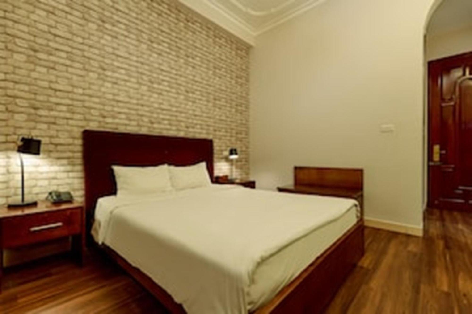 Super Oyo Capital O 1173 Le Grand Hanoi Hotel - The Ruby Екстериор снимка