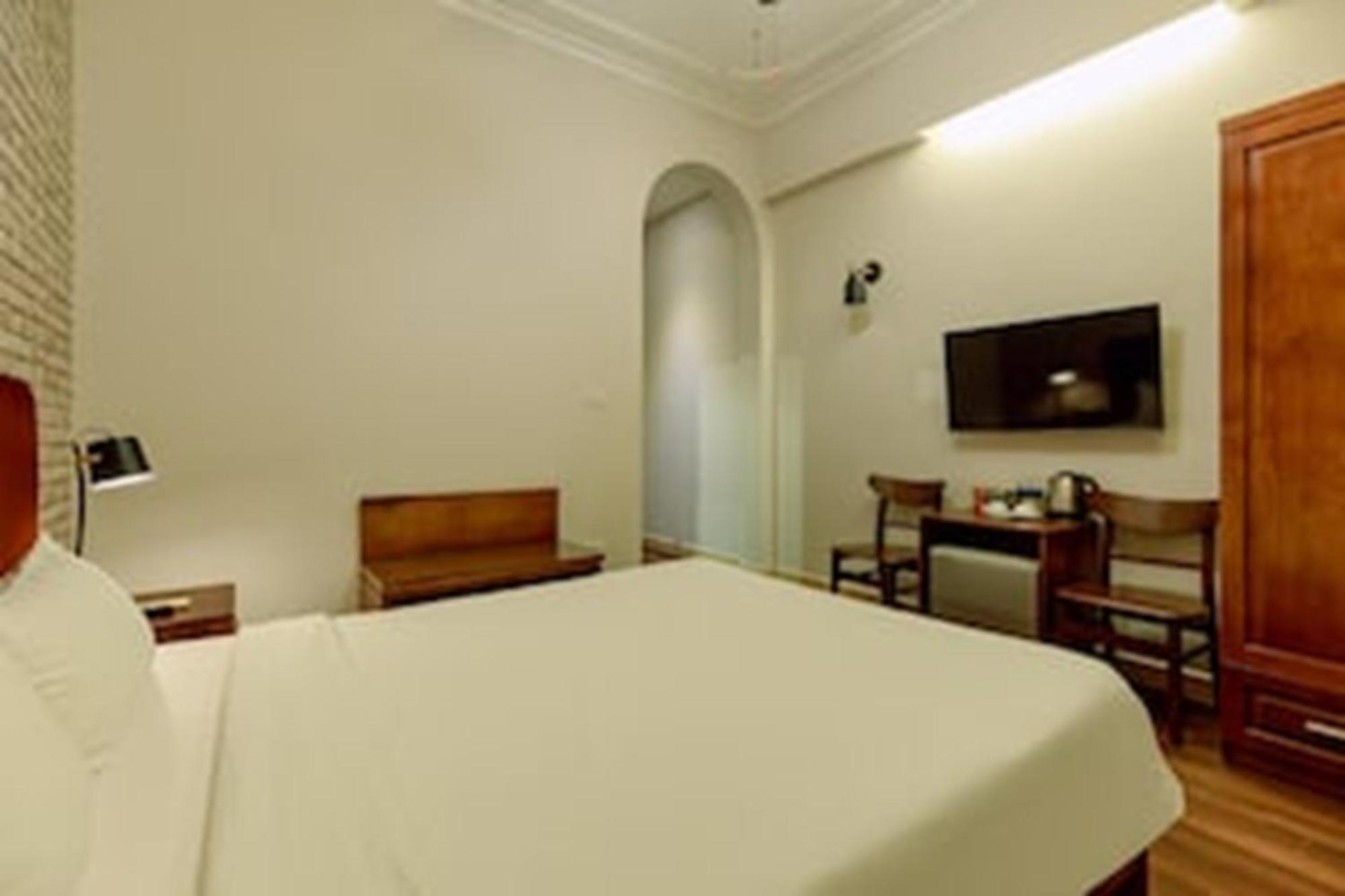 Super Oyo Capital O 1173 Le Grand Hanoi Hotel - The Ruby Екстериор снимка